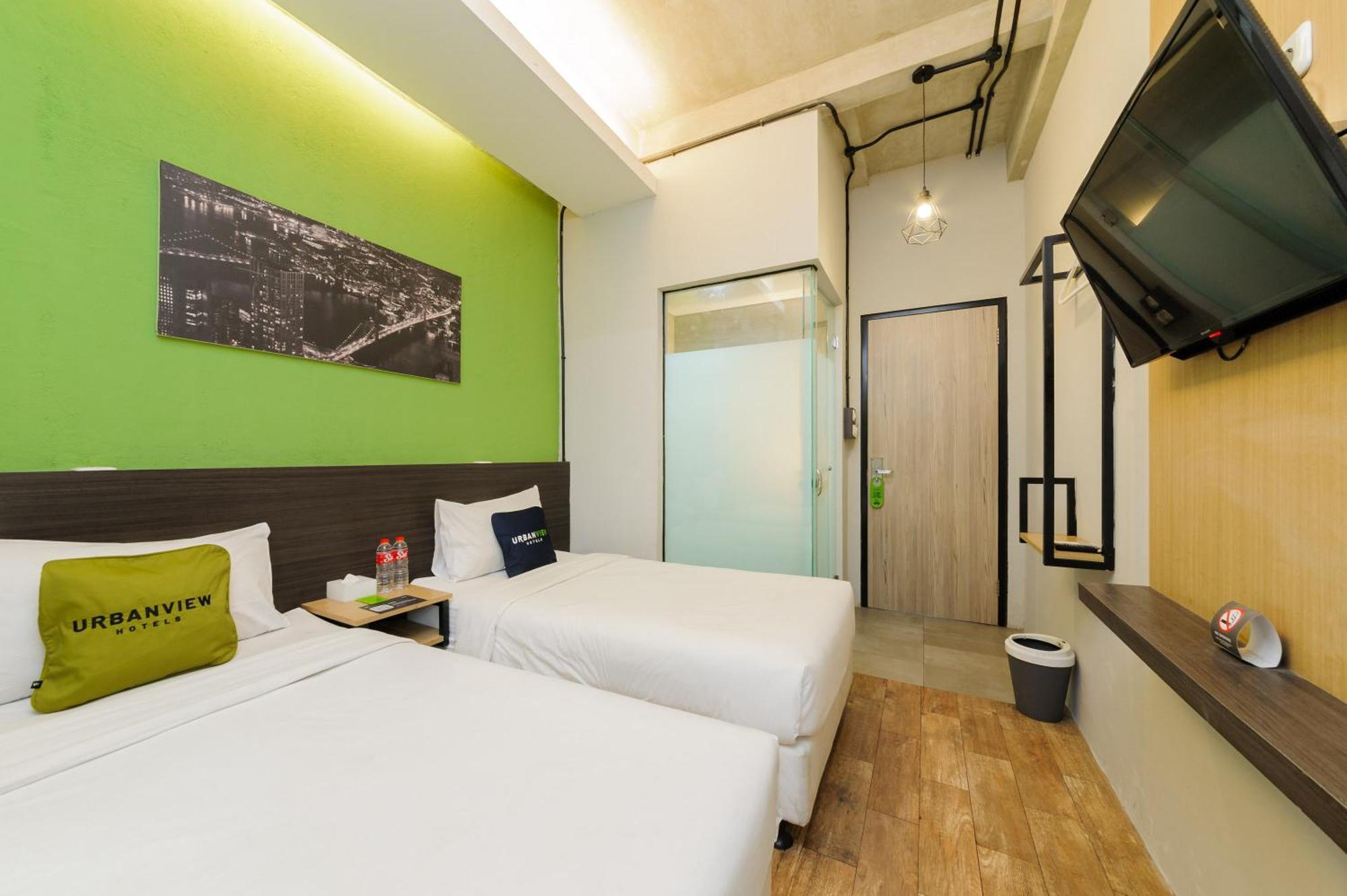 Urbanview Caverna Gandaria By Reddoorz Jakarta Exterior photo