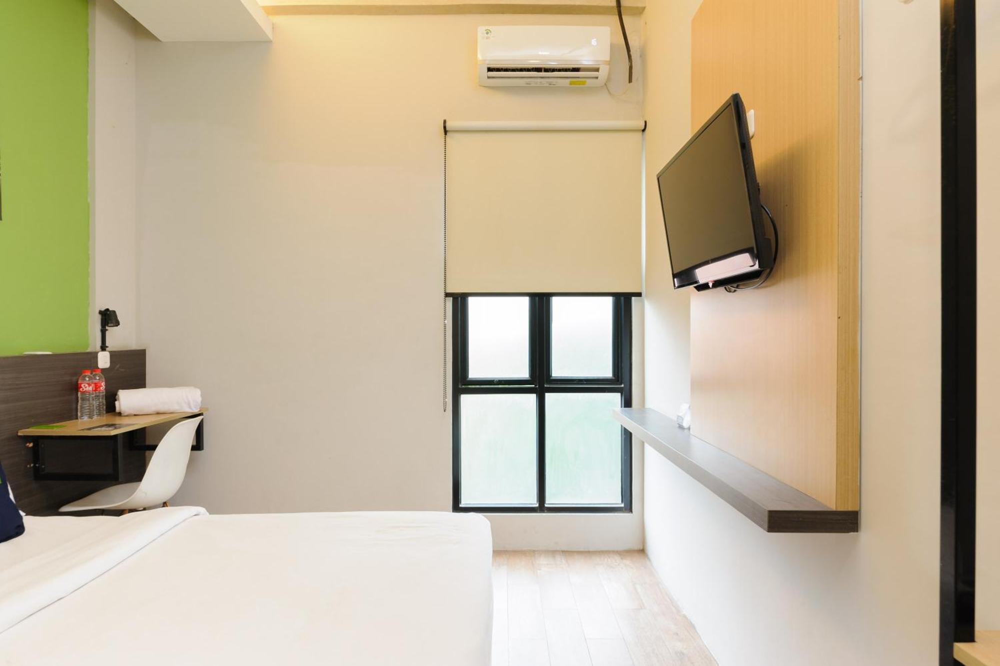 Urbanview Caverna Gandaria By Reddoorz Jakarta Exterior photo