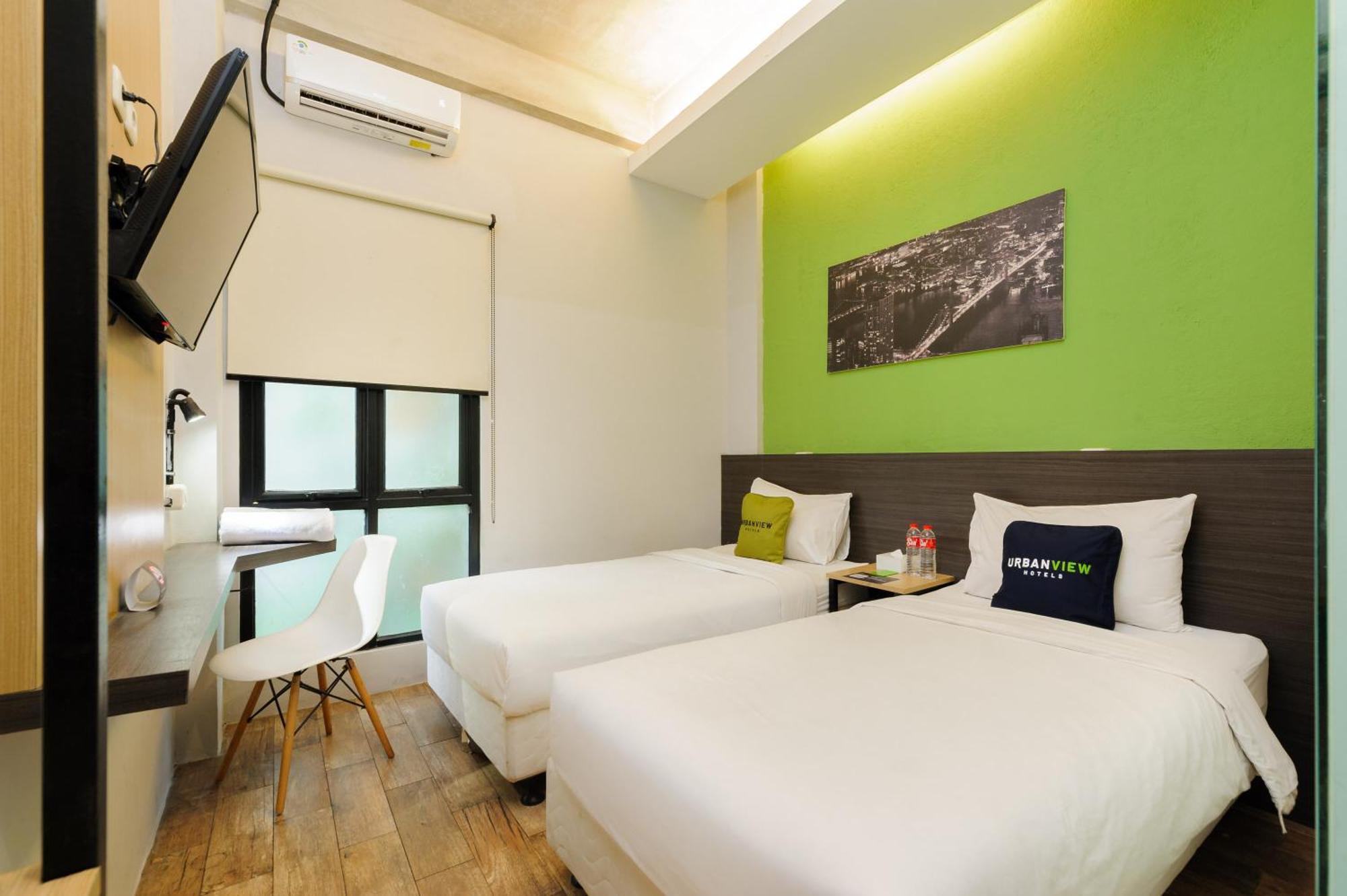 Urbanview Caverna Gandaria By Reddoorz Jakarta Exterior photo