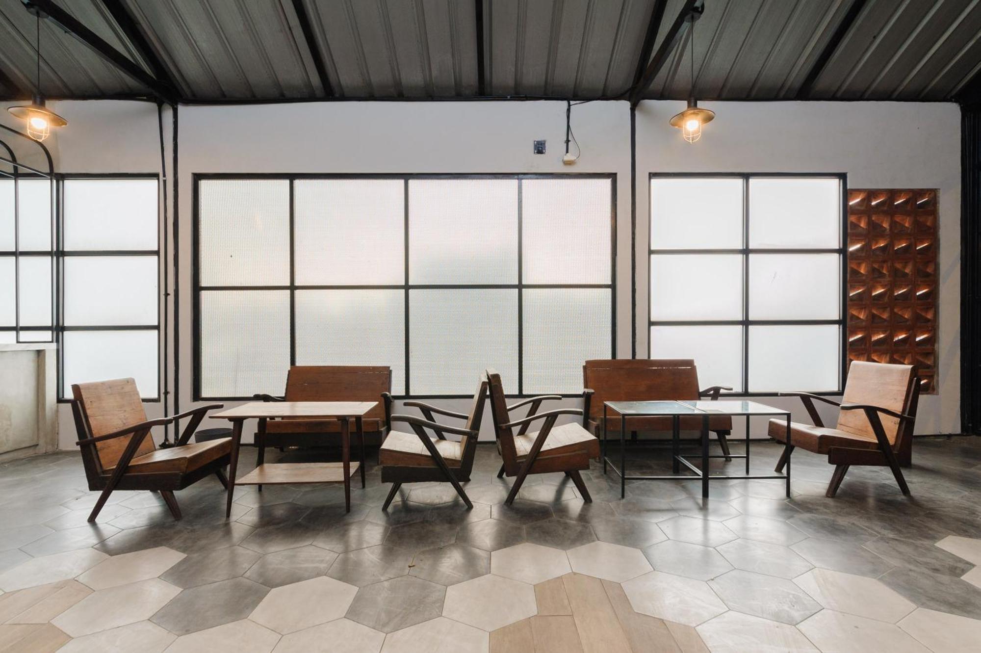Urbanview Caverna Gandaria By Reddoorz Jakarta Exterior photo